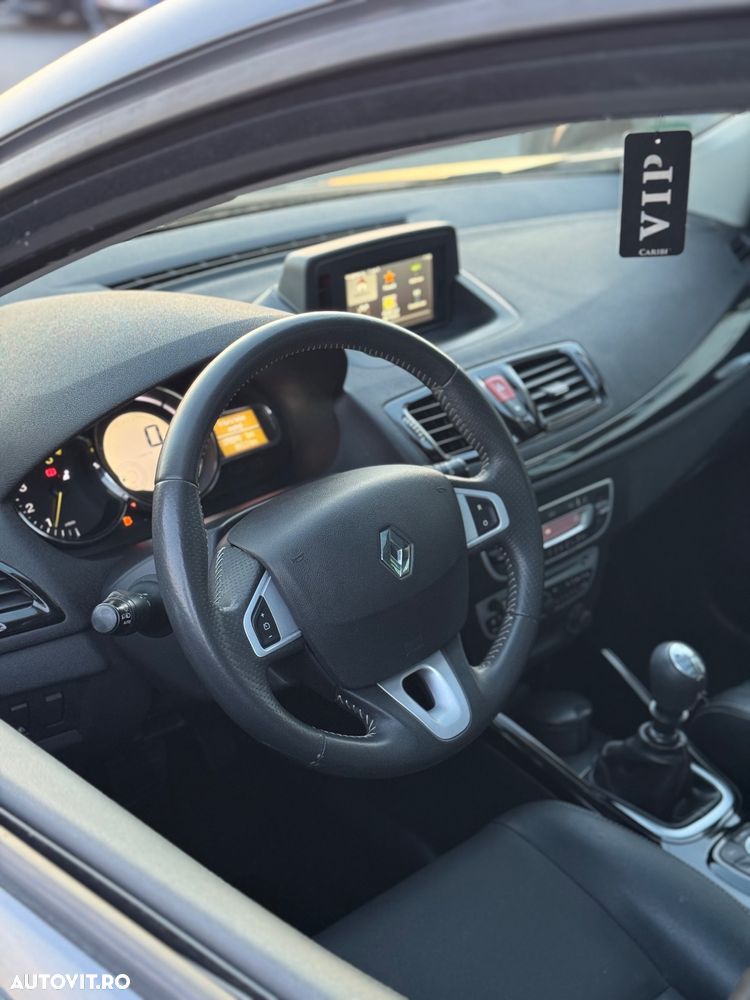Renault Megane dCi 130 FAP BOSE Edition - 7