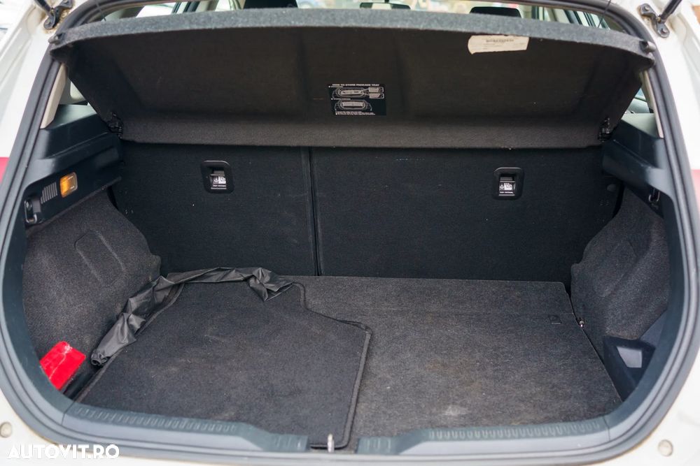 Toyota Auris - 13