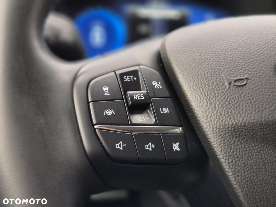 Ford Kuga - 27