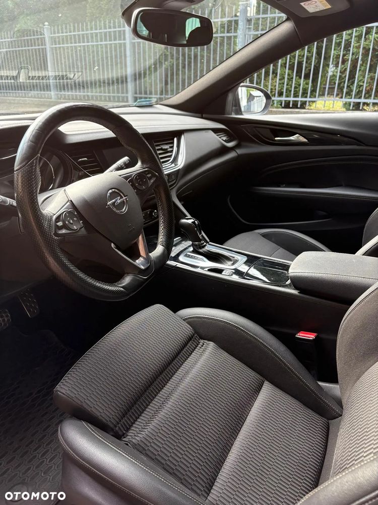 Opel Insignia - 8