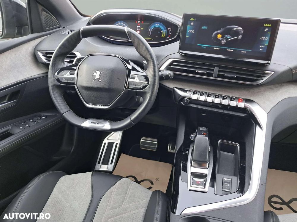 Peugeot 3008 225 e-EAT8 GT - 13