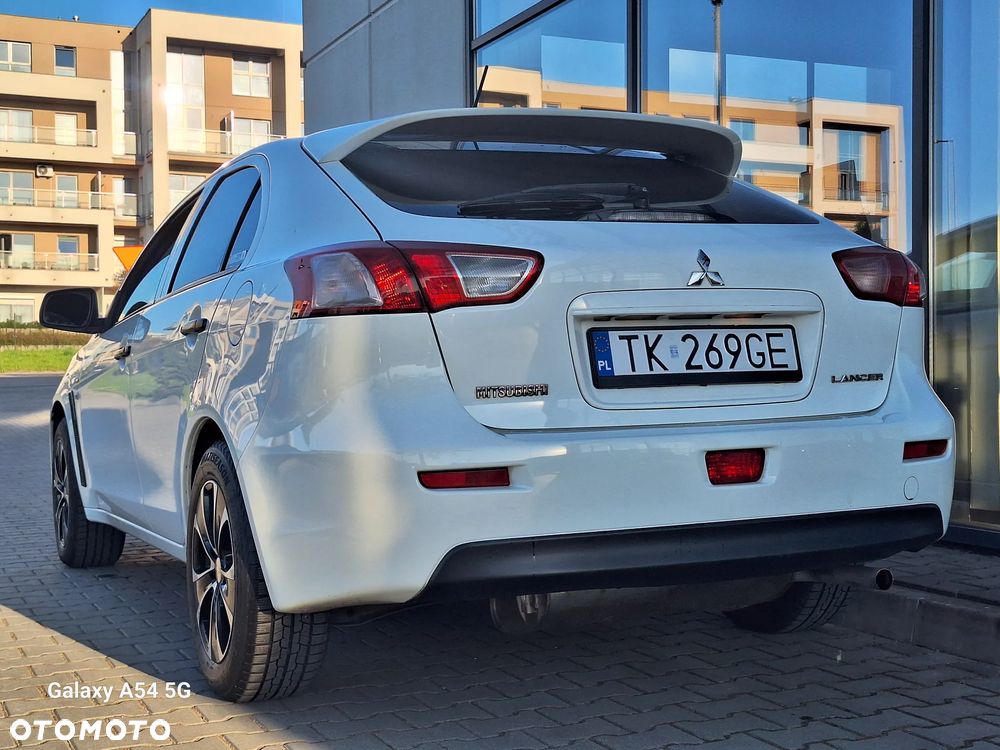 Mitsubishi Lancer 1.5 Inform - 4