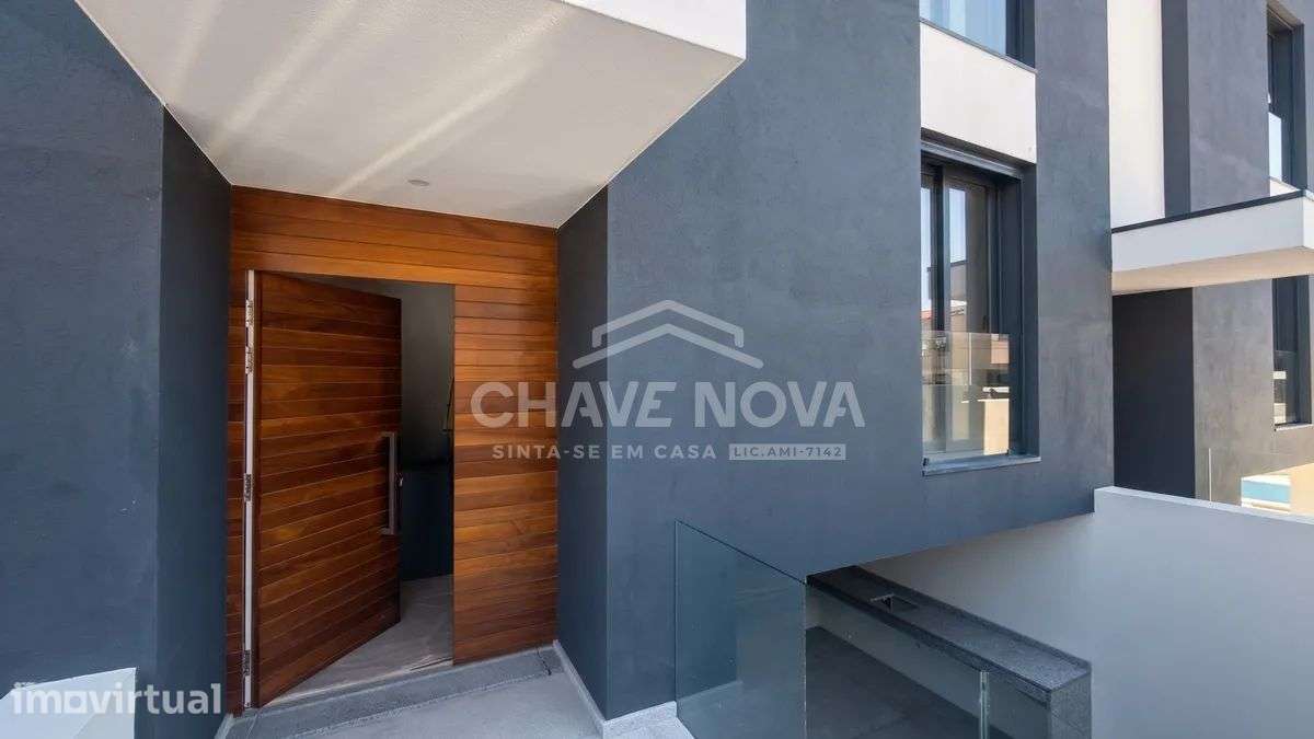Moradia em Banda V3 Nova c/ Terraço na Madalena - Grande imagem: 5/41