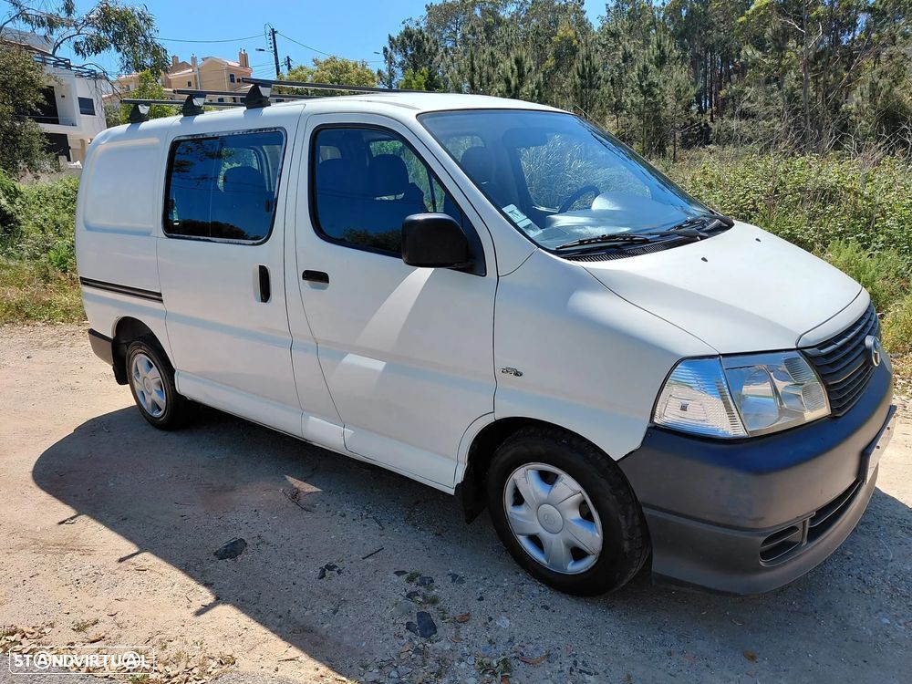 Toyota HiAce 2.5 D-4D Service 2.8T - 3