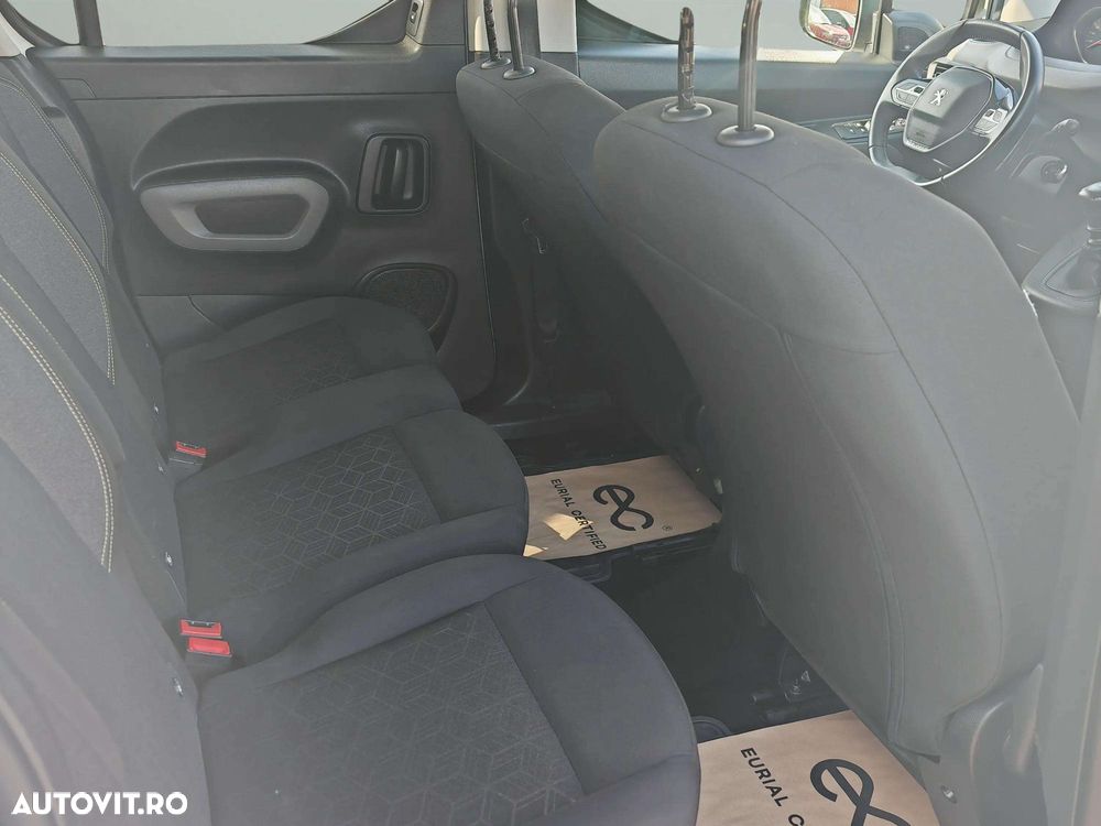 Peugeot Rifter 1.5 BlueHDI 130 CP S&S Active Pack - 16