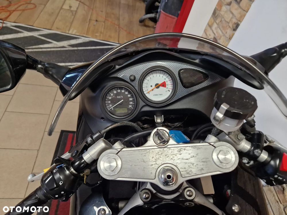 Suzuki SV - 10