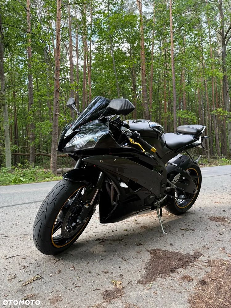 Yamaha R6 - 2