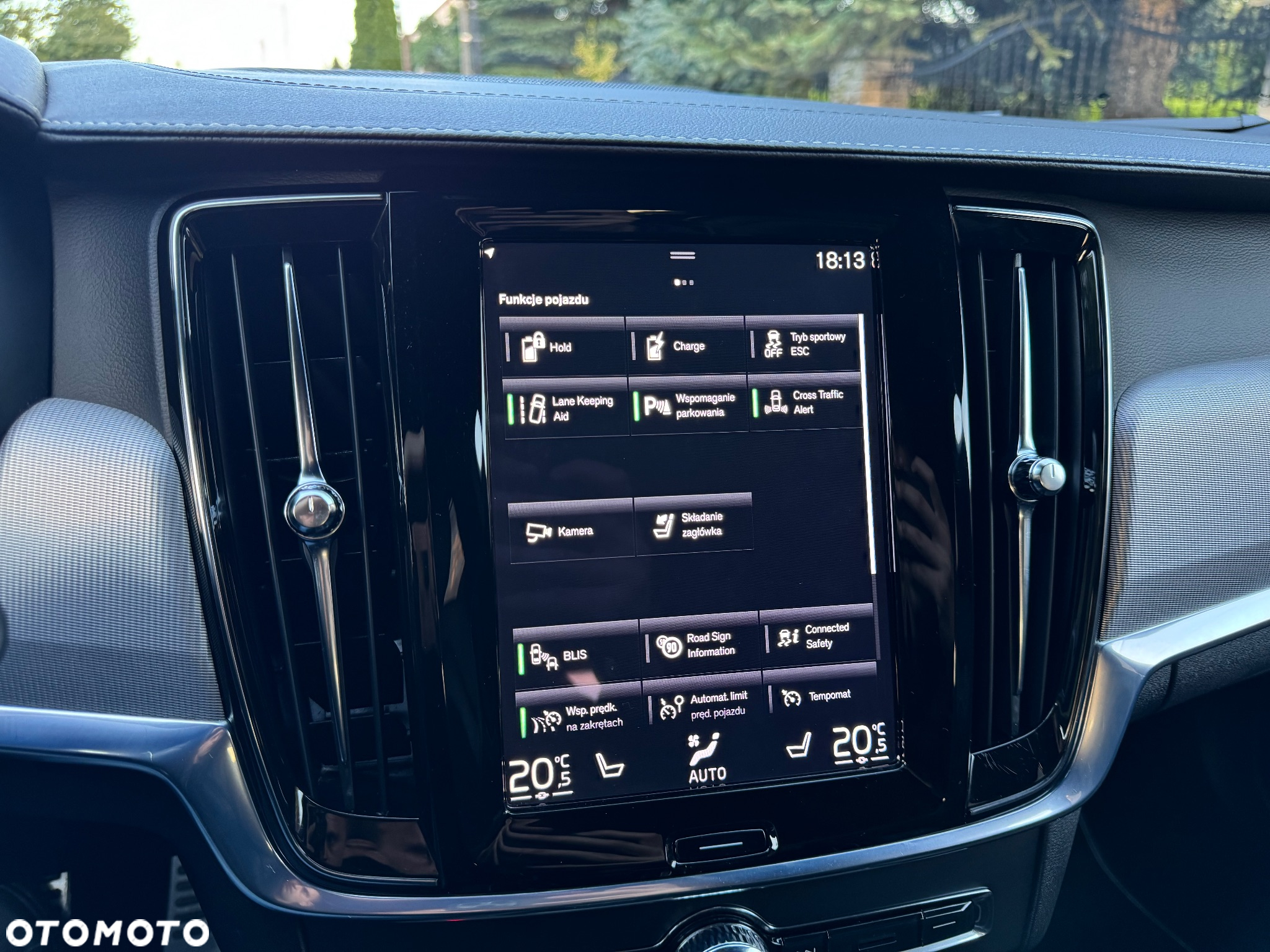Volvo V90 T8 Twin Engine AWD R Design - 15