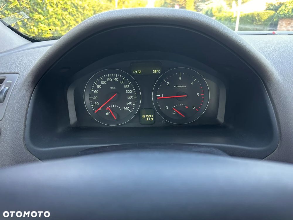 Volvo S40 2.0D - 19