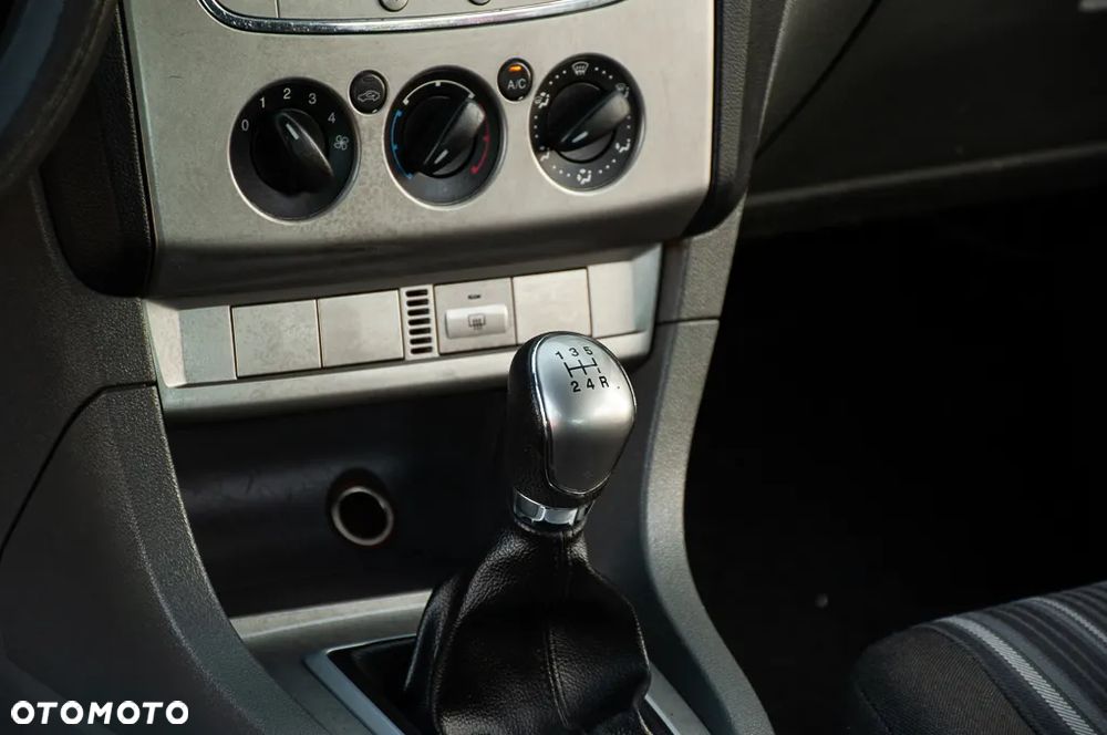 Ford Focus 1.6 TDCi Connection - 36