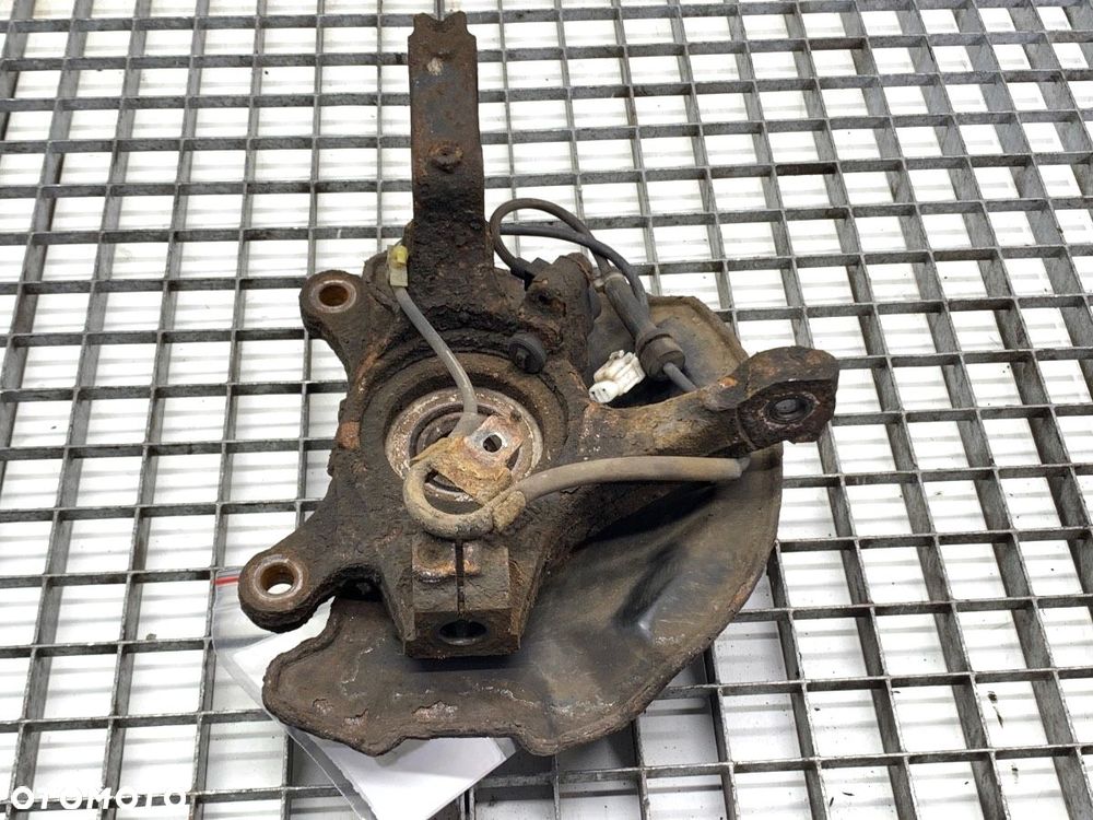 ZWROTNICA PRAWY PRZÓD  SUZUKI SWIFT III (MZ, EZ) 2005 - 2022 1.3 (RS 413) 68 kW [92 KM] benzyna - 2