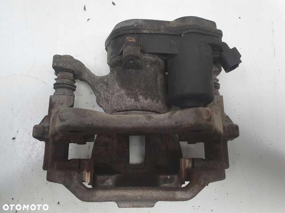 Toyota Corolla XII E21 TYLNY ZACISK HAMULCOWY prawy tył 46310-F4011 - 7