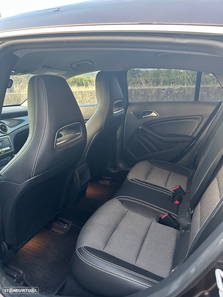 Mercedes-Benz CLA 180 - 8