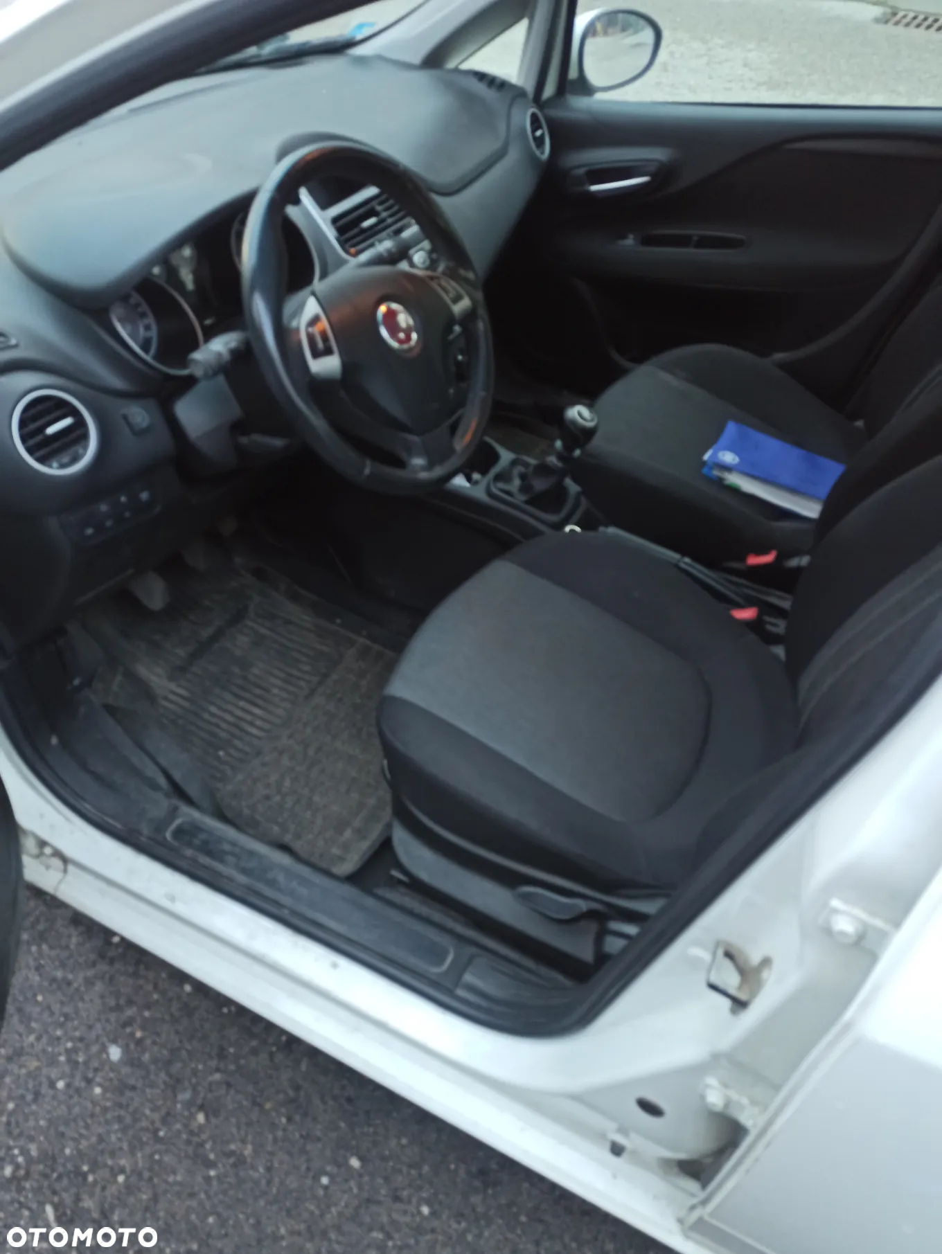 Fiat Punto 1.4 Easy S&S - 5