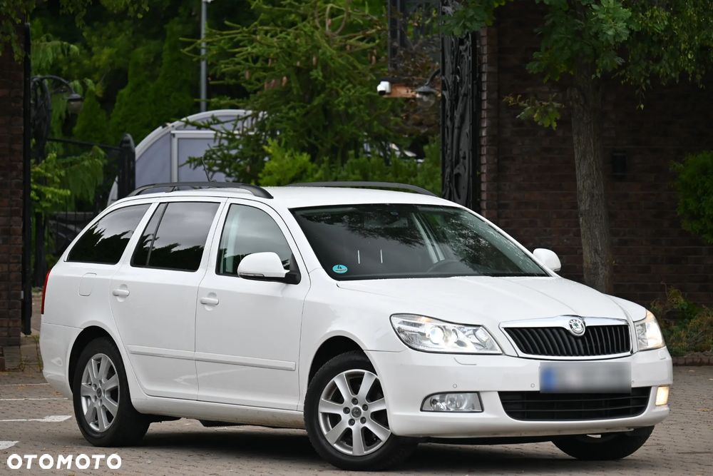 Skoda Octavia 2.0 TDI DSG Laurin & Klement - 8
