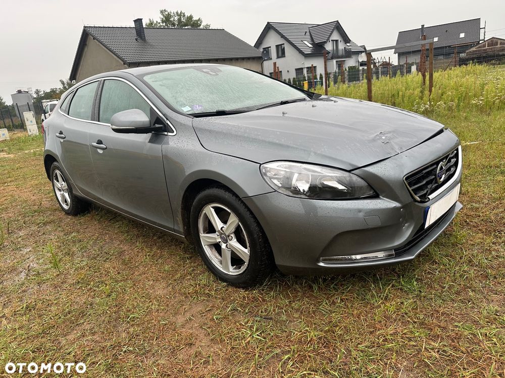 Volvo V40 T2 Linje Svart - 9