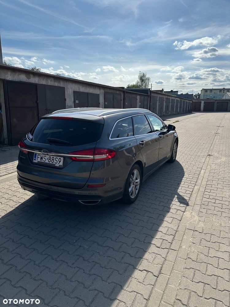 Ford Mondeo 2.0 TDCi STart-Stopp PowerShift-Aut Titanium - 4