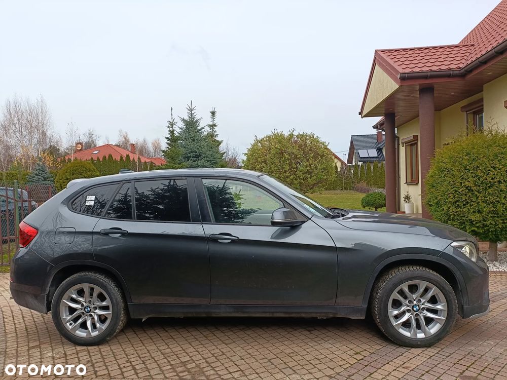 BMW X1 sDrive18d xLine - 2