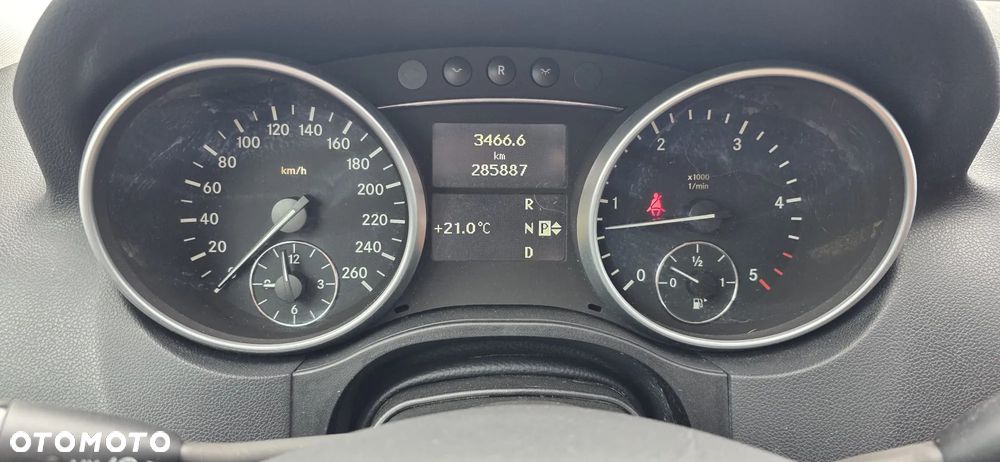 Mercedes-Benz ML 320 CDI 4Matic 7G-TRONIC - 21