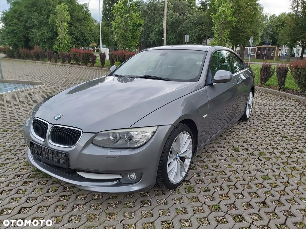 BMW Seria 3 320d DPF Efficient Dynamics Edition - 2