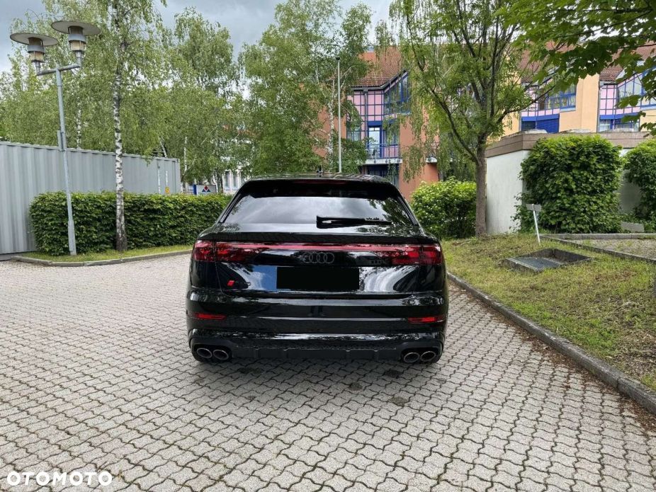 Audi Q8 - 5
