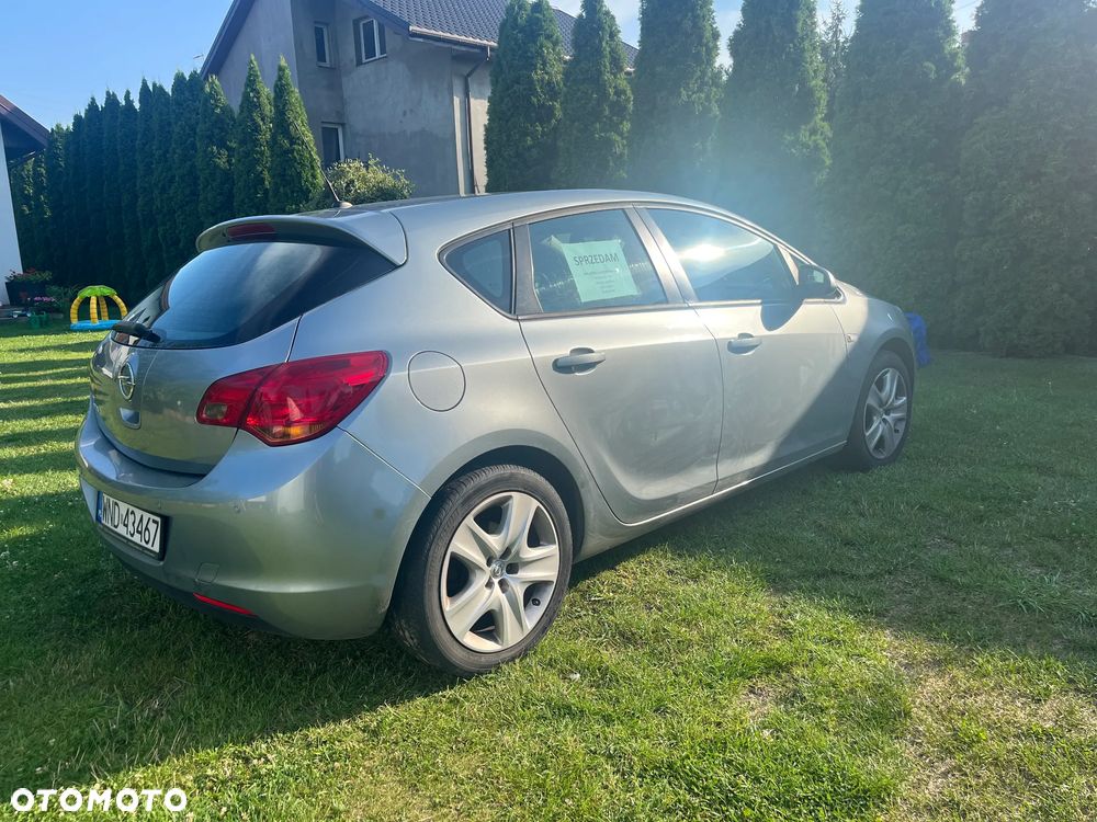 Opel Astra 1.6 Enjoy - 5
