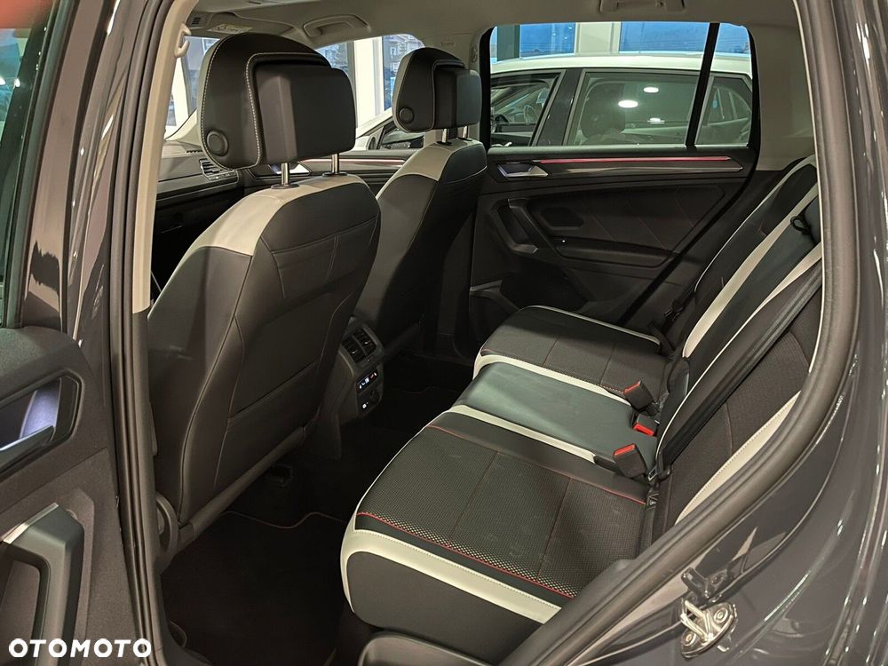 Volkswagen Tiguan 2.0 TSI 4Mot Urban Sport DSG - 10