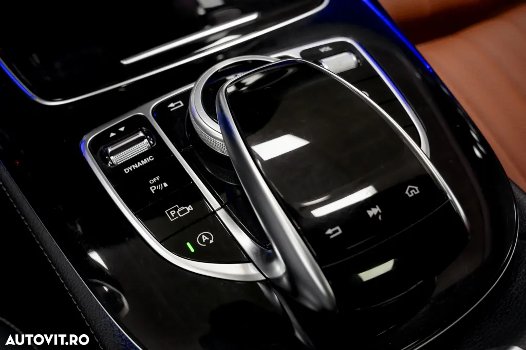 Mercedes-Benz E 220 d 9G-TRONIC AMG Line - 35