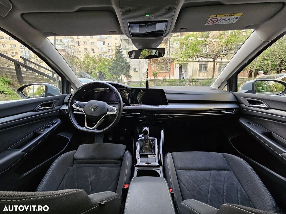 Volkswagen Golf 1.5 TSI ACT Style - 13
