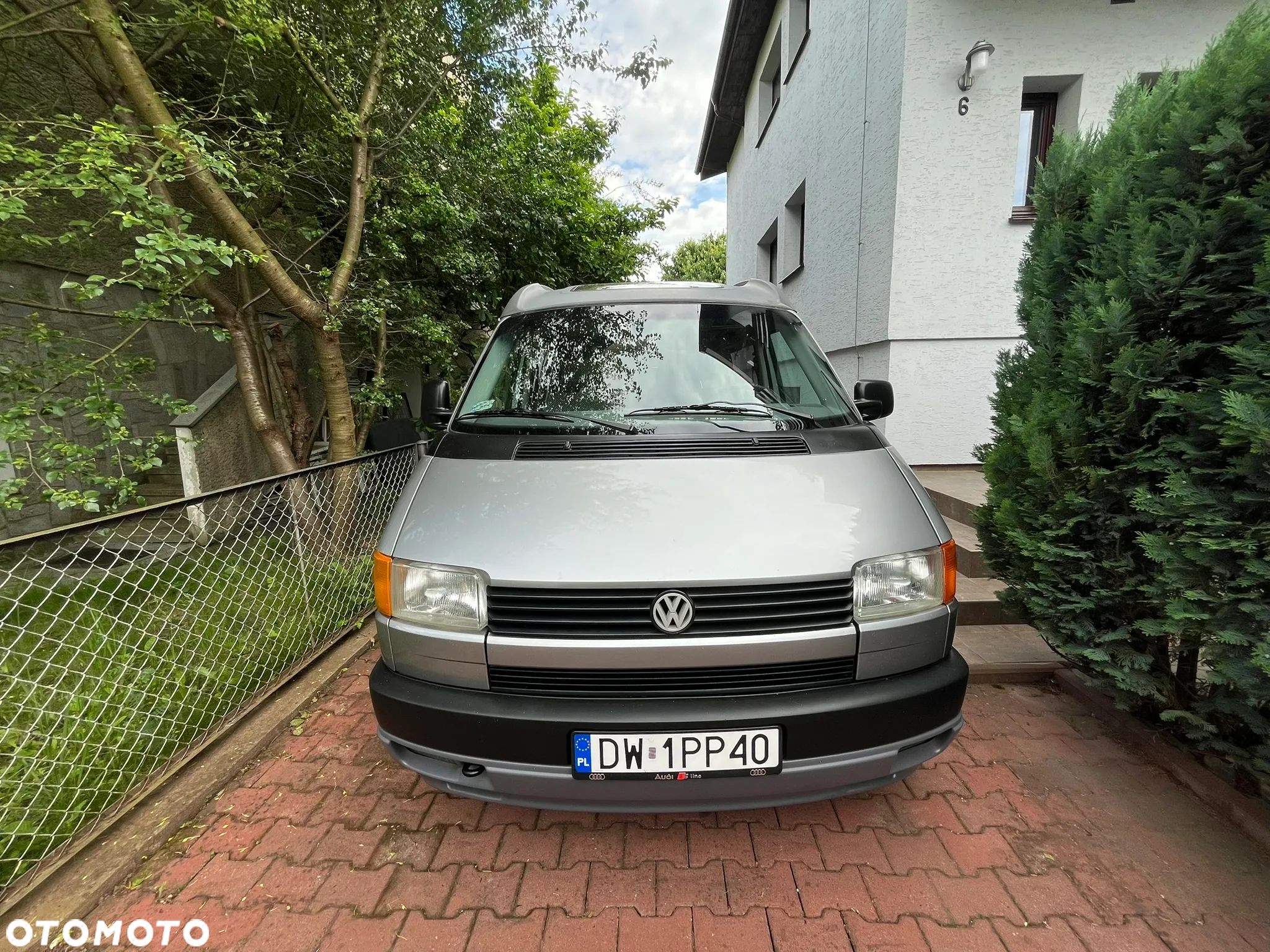 Volkswagen Transporter - 1