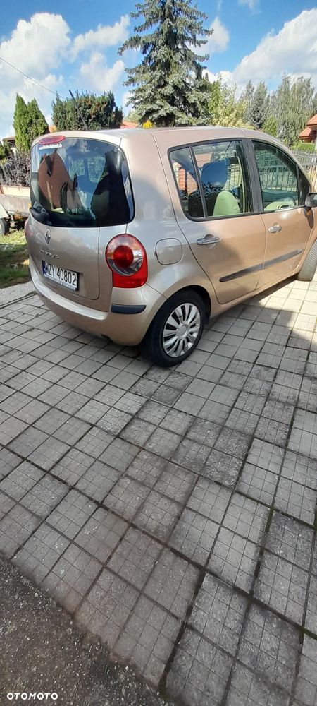 Renault Modus 2004 photo 2