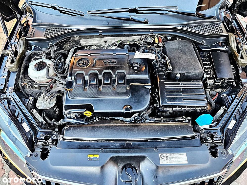 Skoda Superb 2.0 TDI DSG L&K - 33