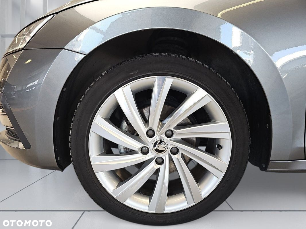 Skoda Octavia 2.0 TDI Style DSG - 32