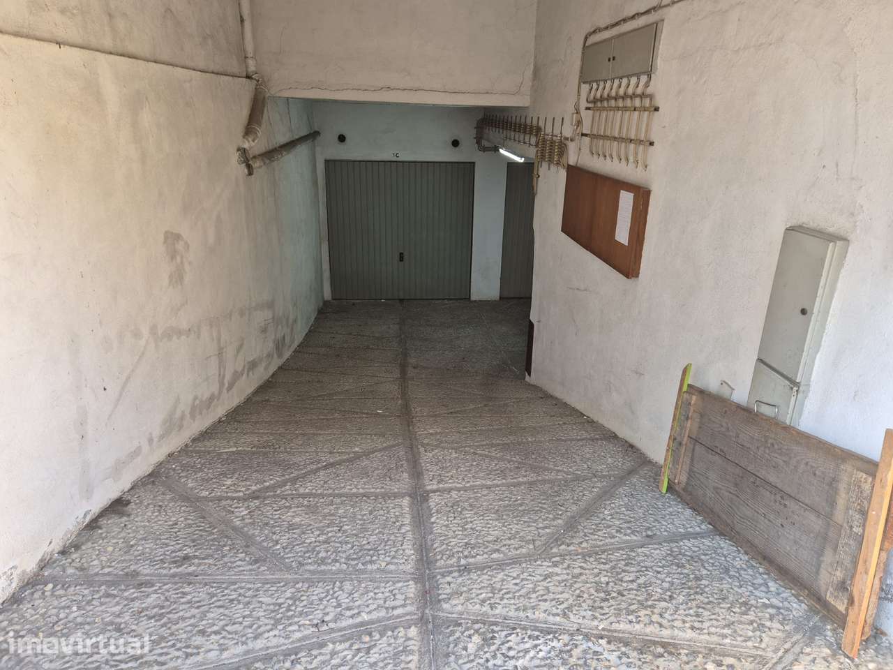 Arrenda-se Garagem Box com 25m2 no centro do Feijó - Grande imagem: 3/7