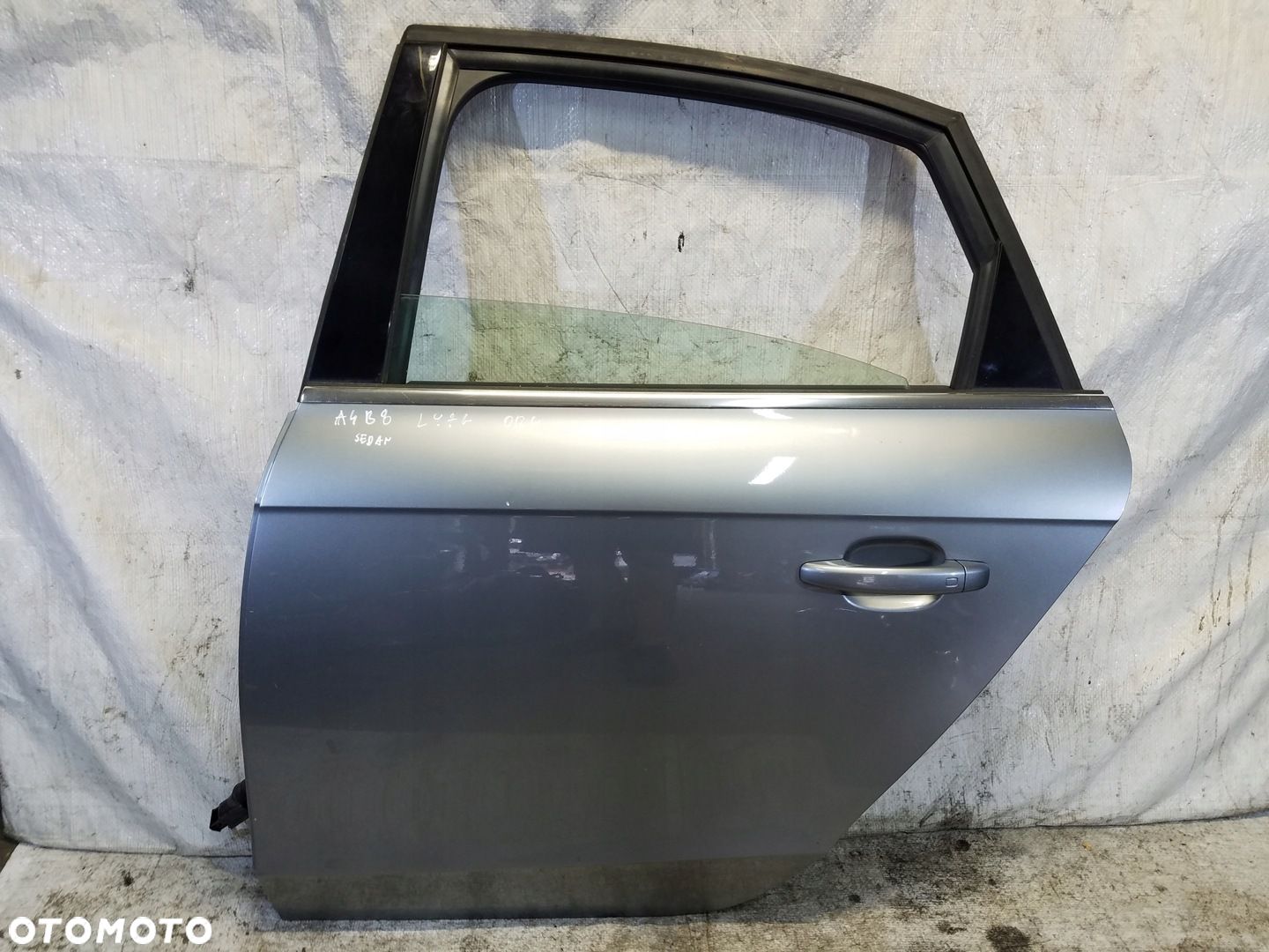 DRZWI TYŁ LEWE AUDI A4 B8 SEDAN KOD LY7G - 1