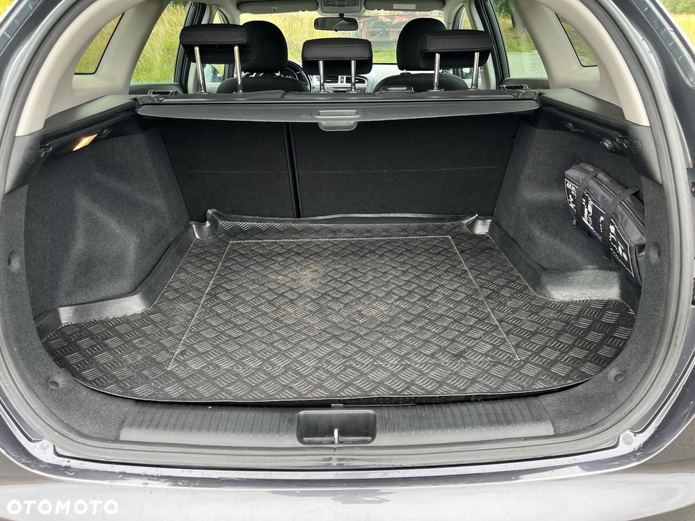 Kia Ceed 1.6 GDI Vision - 14