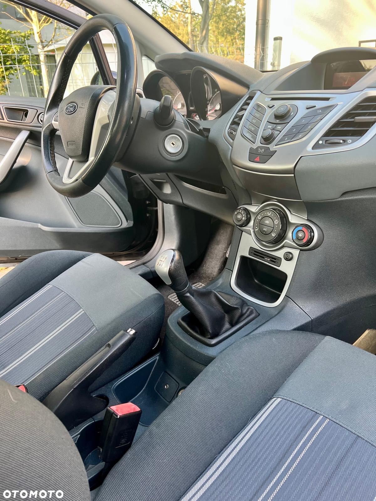 Ford Fiesta 1.4 TDCi Ambiente - 5