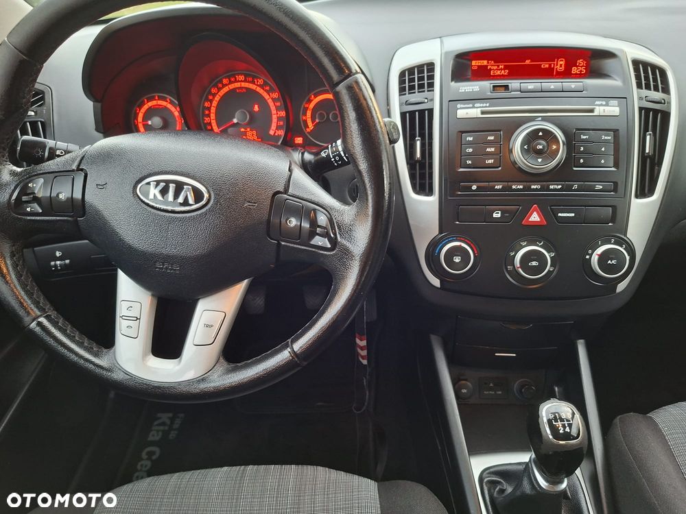 Kia Ceed 1.4 Comfort + - 11