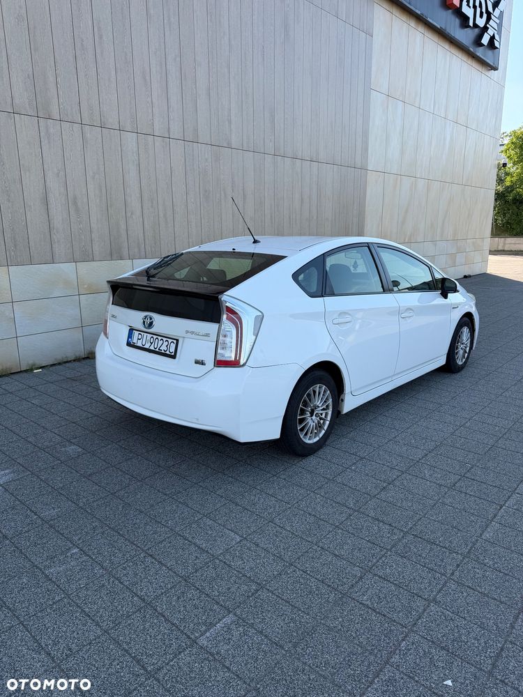 Toyota Prius 1.8 HSD Luna - 9