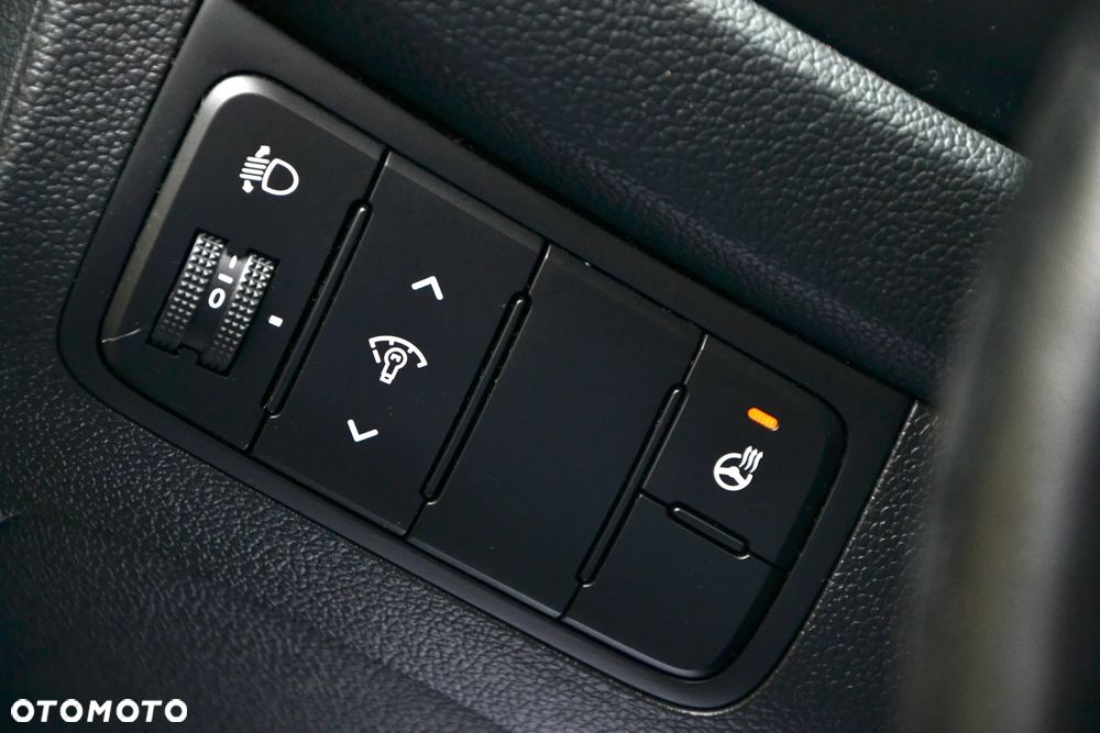 Kia Ceed 1.6 GDI Dream Team Edition - 28