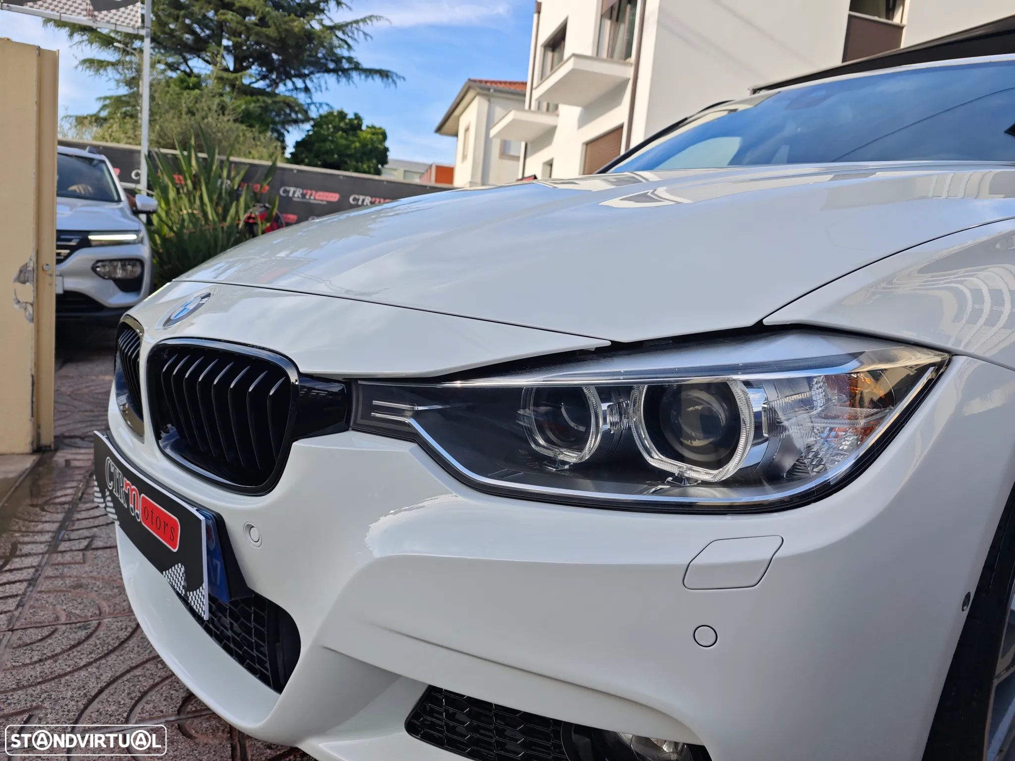 BMW 320 d Touring Auto Pack M - 17