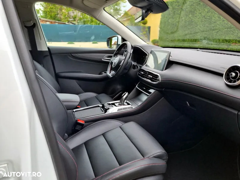 MG EHS 1.5T-GDI PHEV Luxury - 12