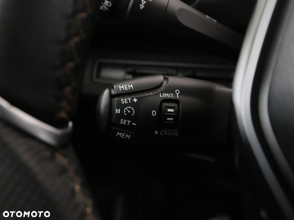 Peugeot 3008 1.5 BlueHDi GT S&S - 35