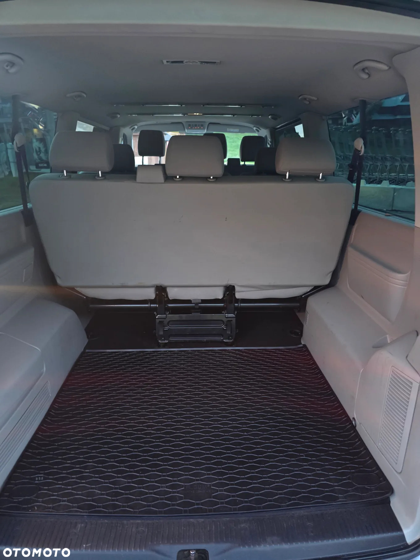 Volkswagen Caravelle 2.0 TDI L2 Trendline - 19