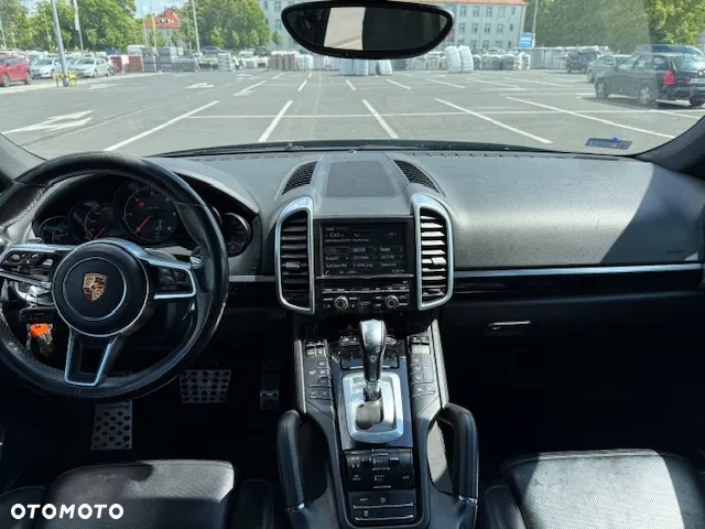 Porsche Cayenne Diesel Platinum Edition - 13
