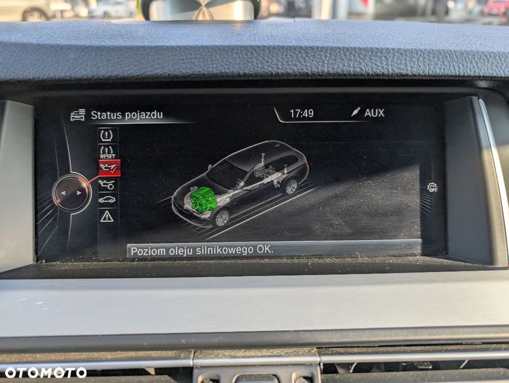 BMW Seria 5 528i xDrive Luxury Line - 11