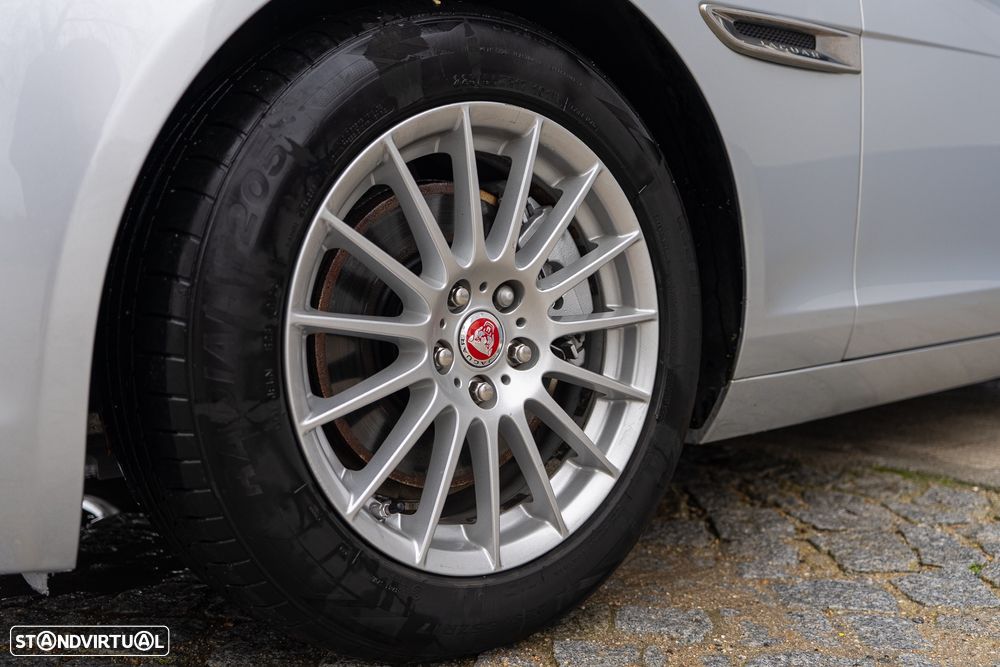 Jaguar XF E-Performance Portfolio - 13