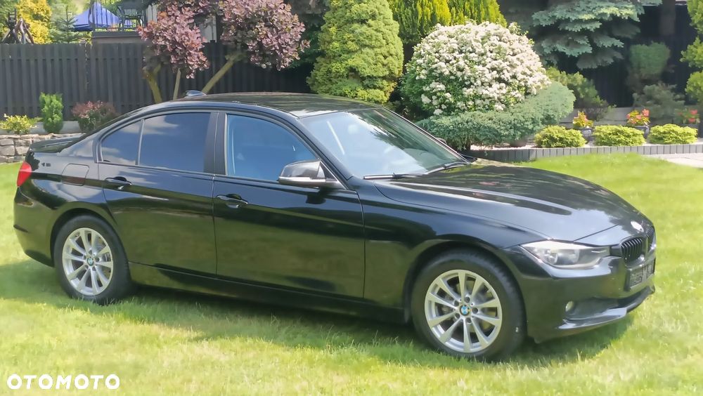 BMW Seria 3 316d Luxury Line - 13