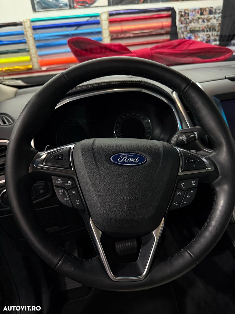 Ford Edge 2.0 Panther A8 AWD Vignale - 29
