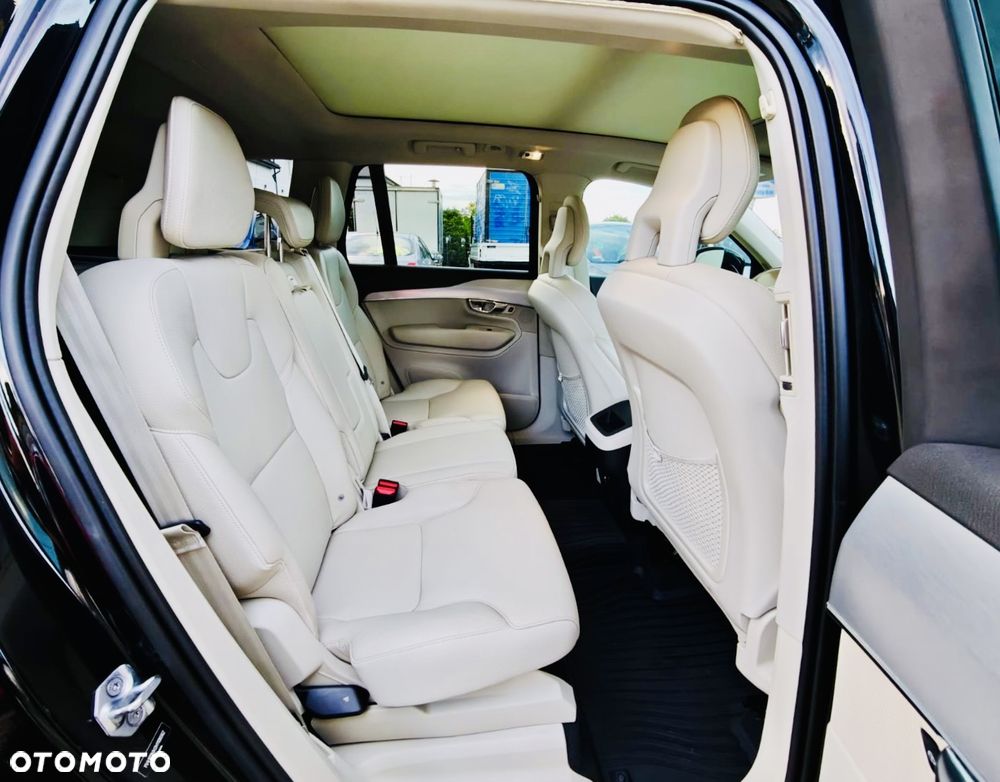 Volvo XC 90 - 34